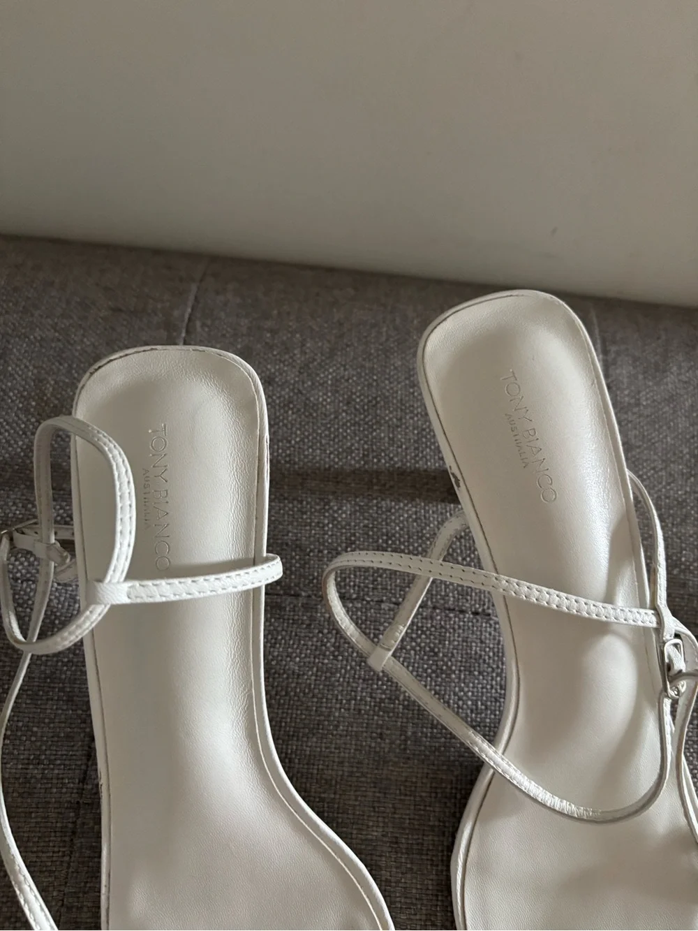 Tony Bianco Caprice Kitten Heel Leather Sandals White Kid Minimalist 9.5